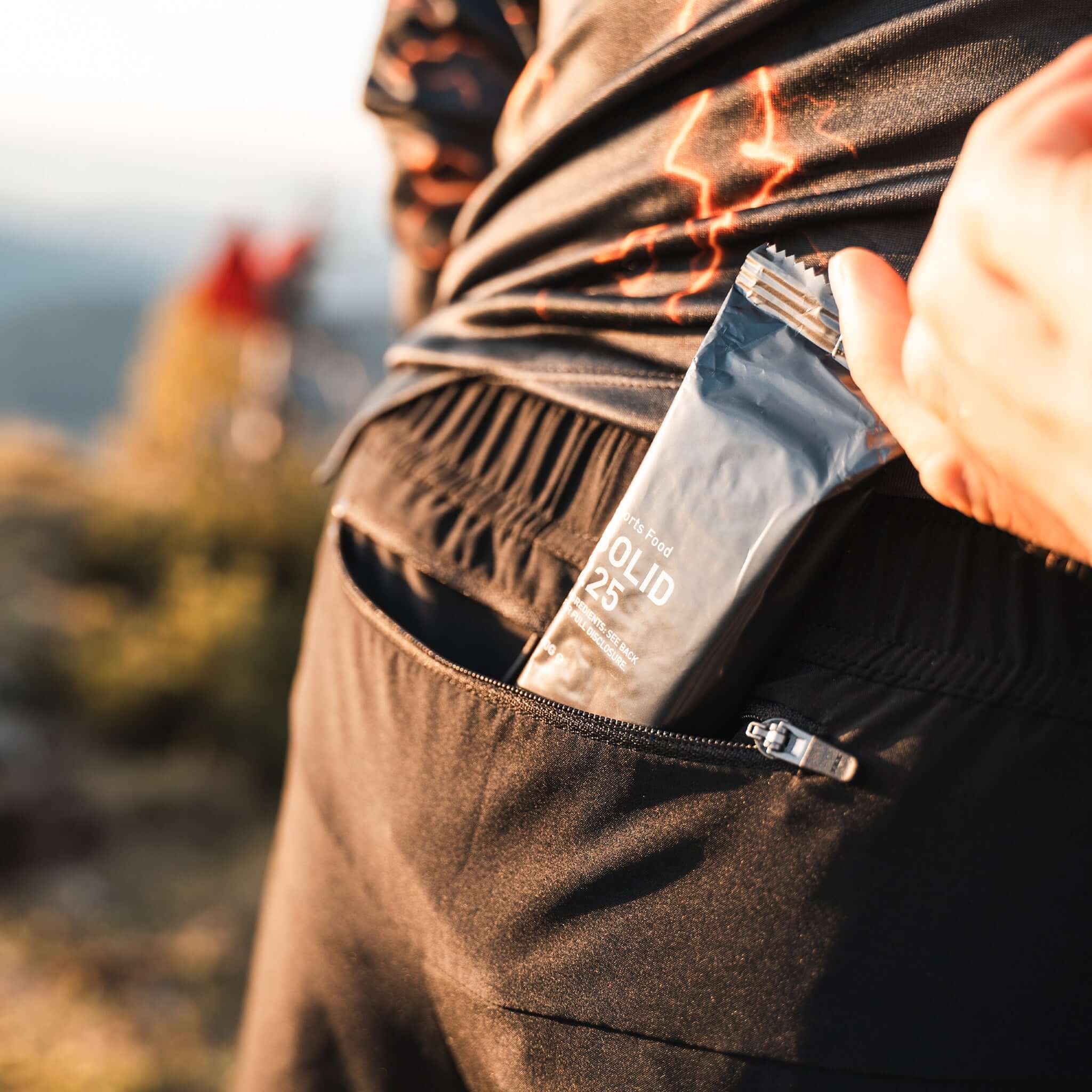 RUN WTF Running Apparel stands for 100% Performance and sustainability. Sustainable Running pants made from Recycling Polyester for training and competition. Ultralight and with wind- and waterrepellent upper and 3-way smartphone pocket.
