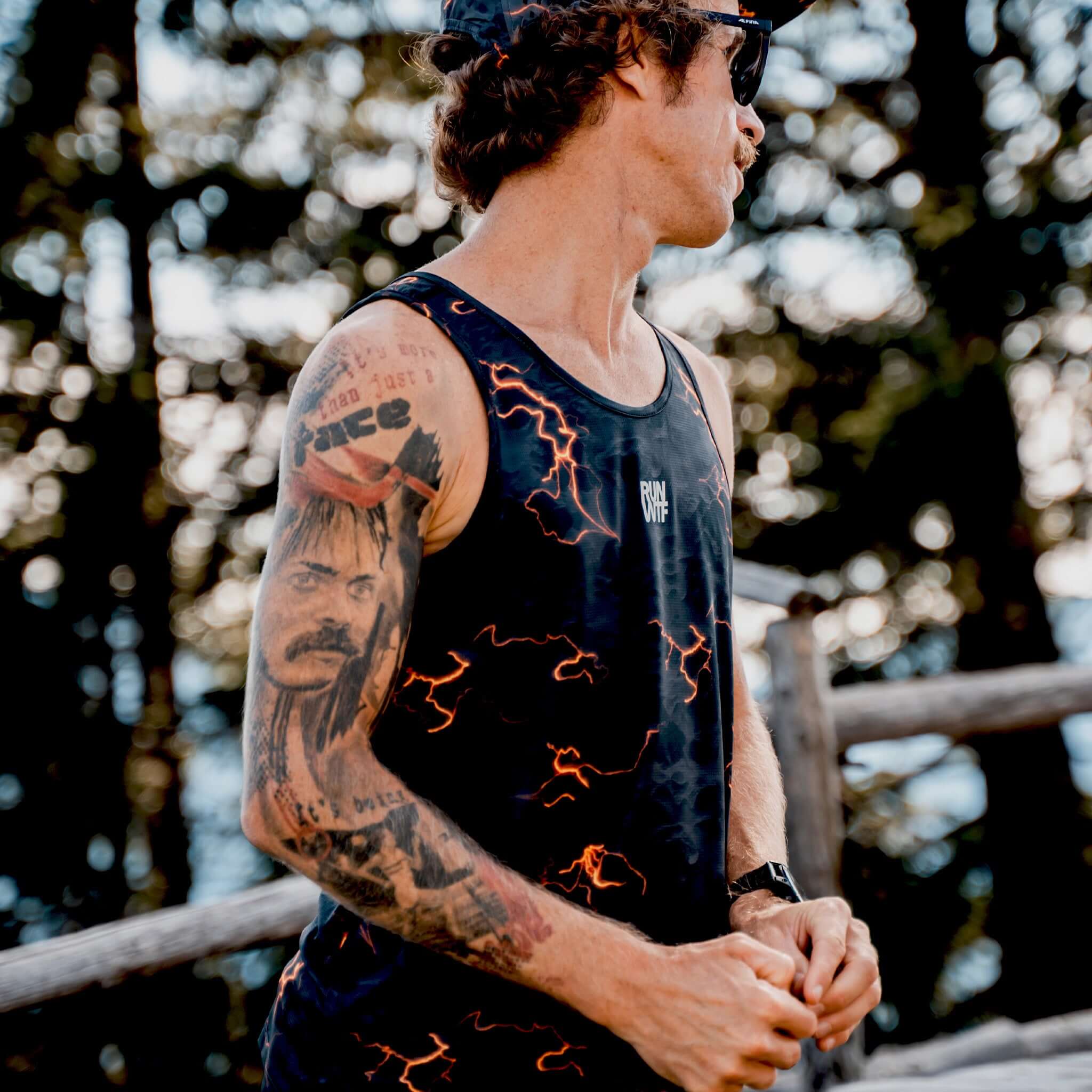 Running Singlet for high intensity workouts and race. Lightweight and breathable made from Recycling Polyester.