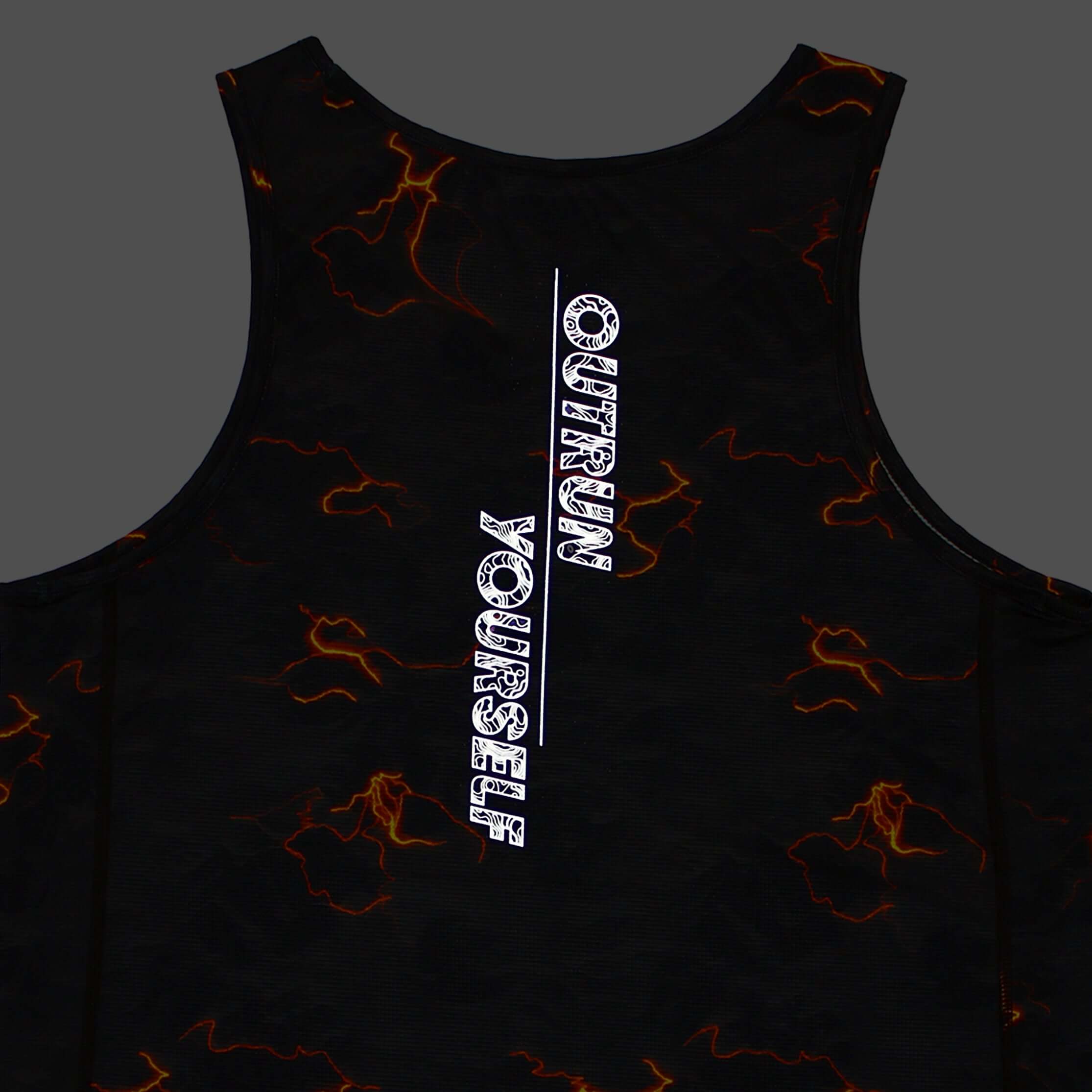 Running Singlet for high intensity workouts and race. Lightweight and breathable made from Recycling Polyester.